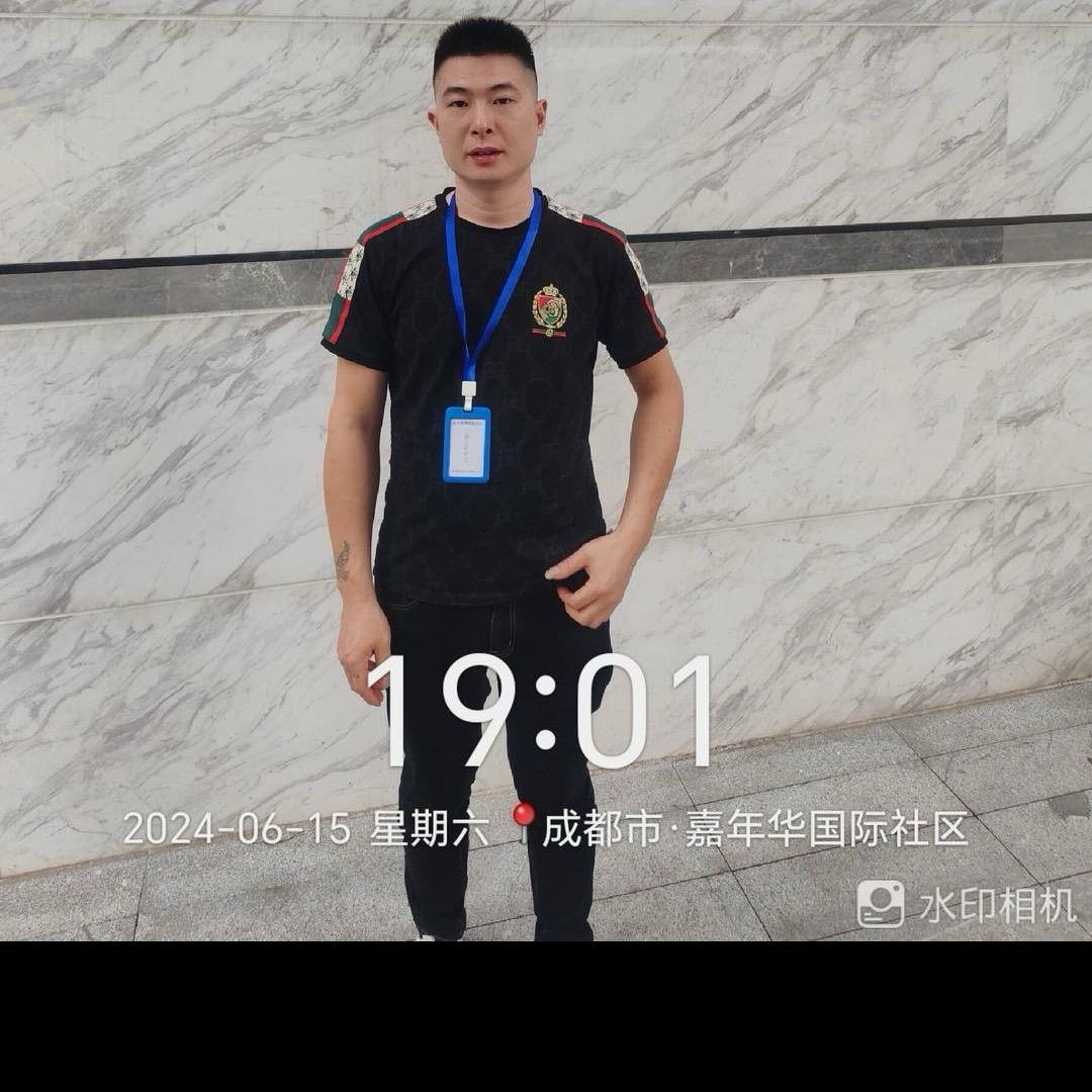 张   先    生....