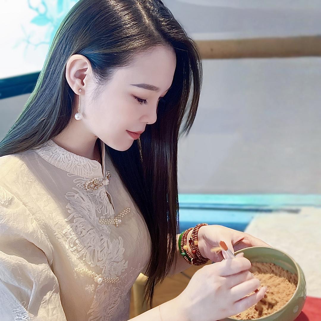 MJM佳佳