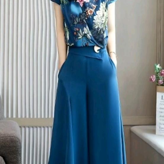 月芽衣服饰