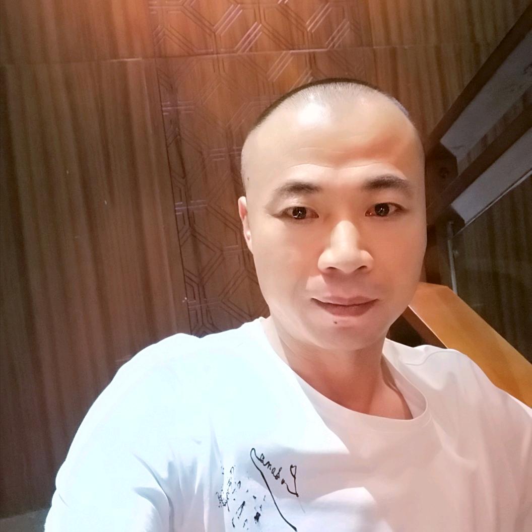 阿伟