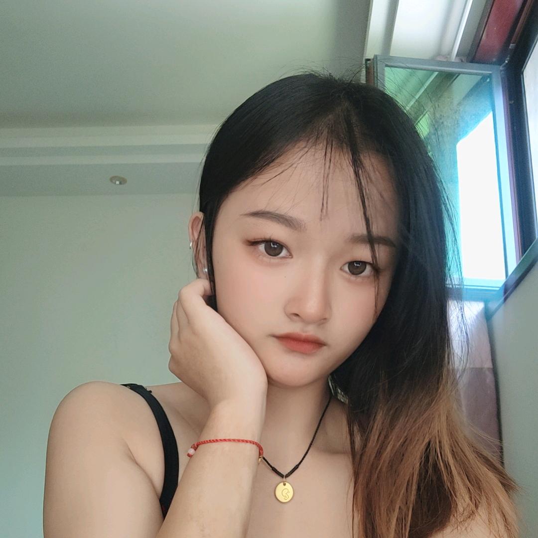 Miss~小楚楚💕（不要连赞）