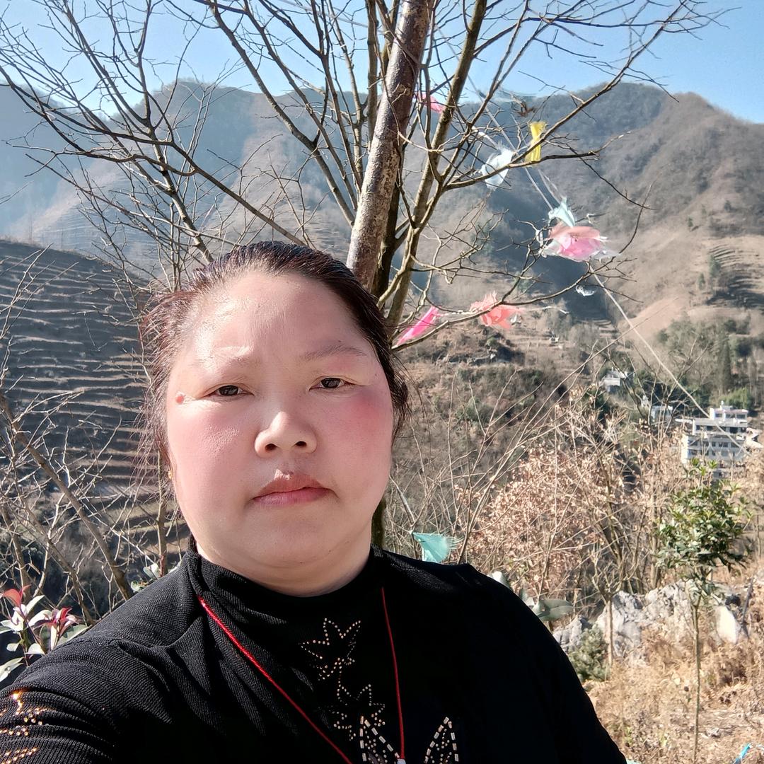 云南刘姐（晚上八点18开播）
