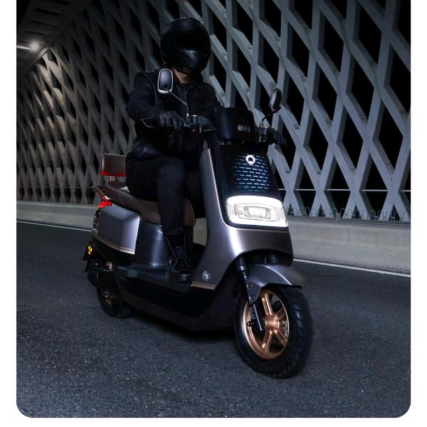 两轮🛵三轮电动车