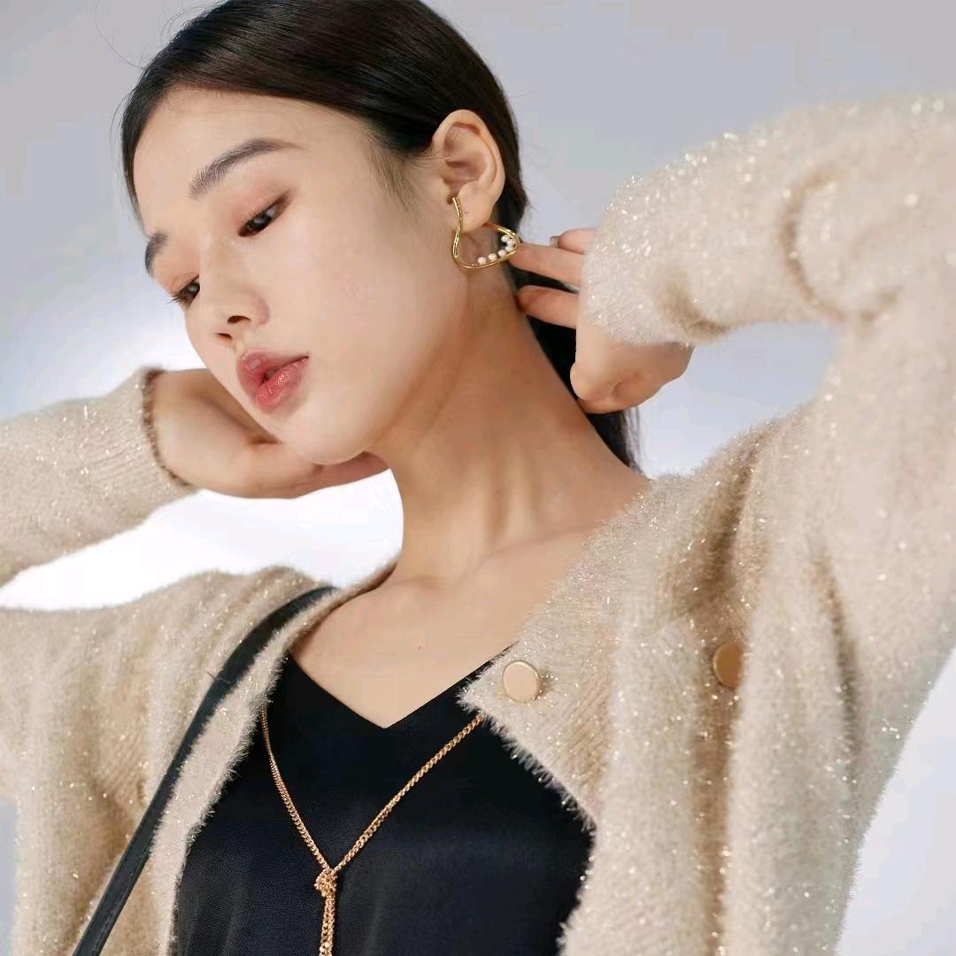 朵朵漫读 上午6.40