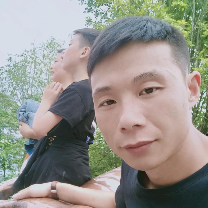 肖江