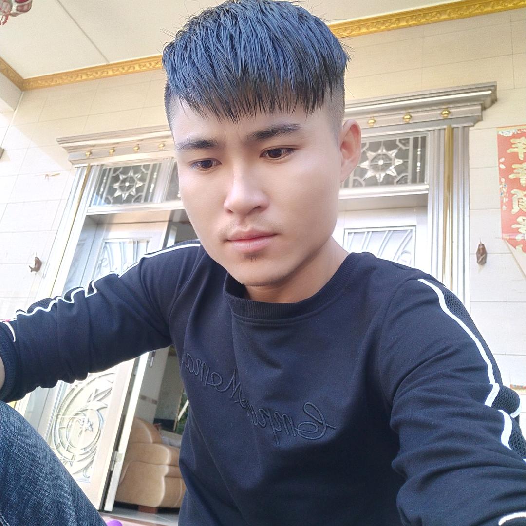 (* ⁰̷̴͈꒨⁰̷̴͈)……吴家男孩