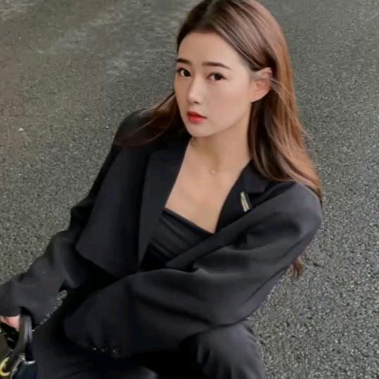 两小只👨‍👩‍👦‍👦