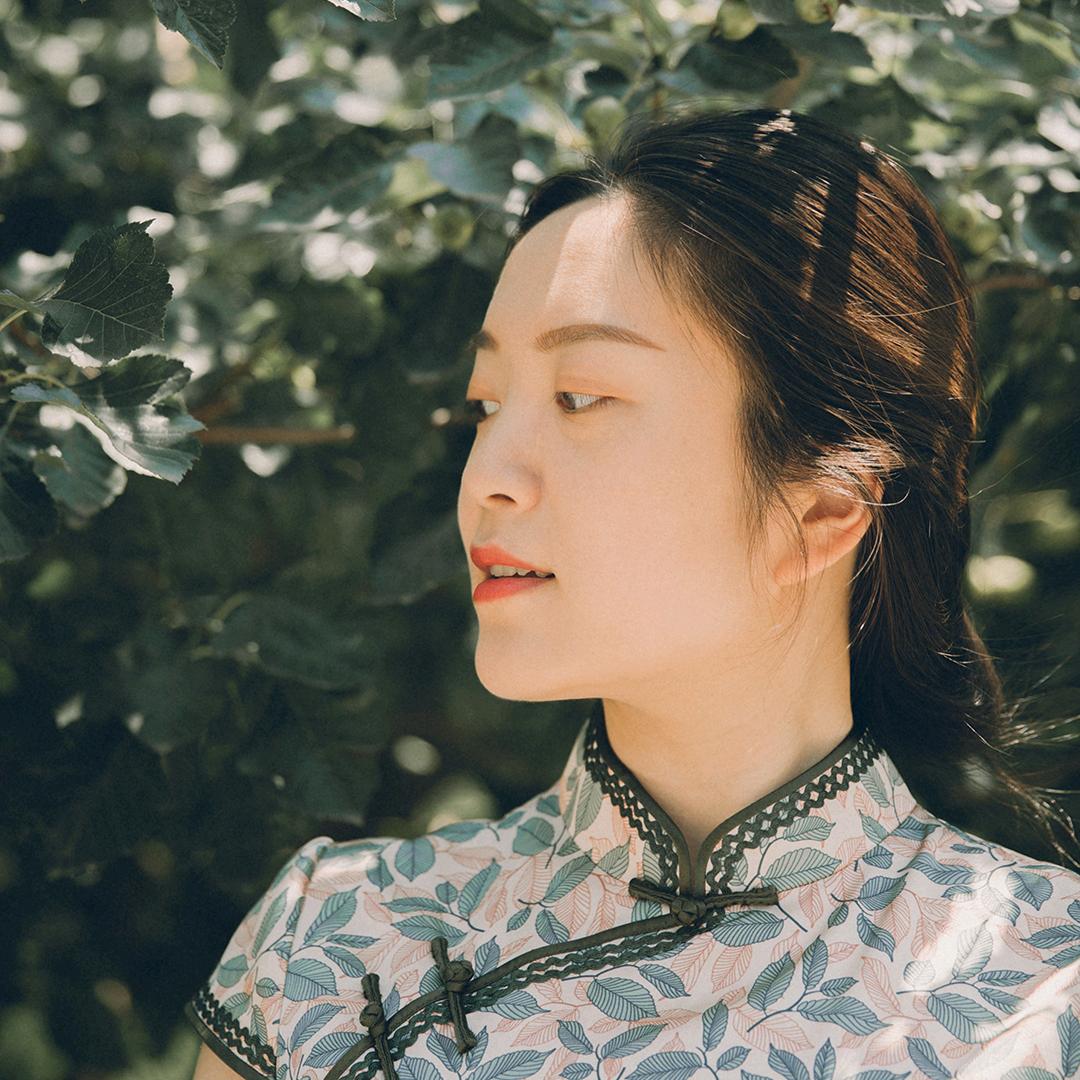 然美眉