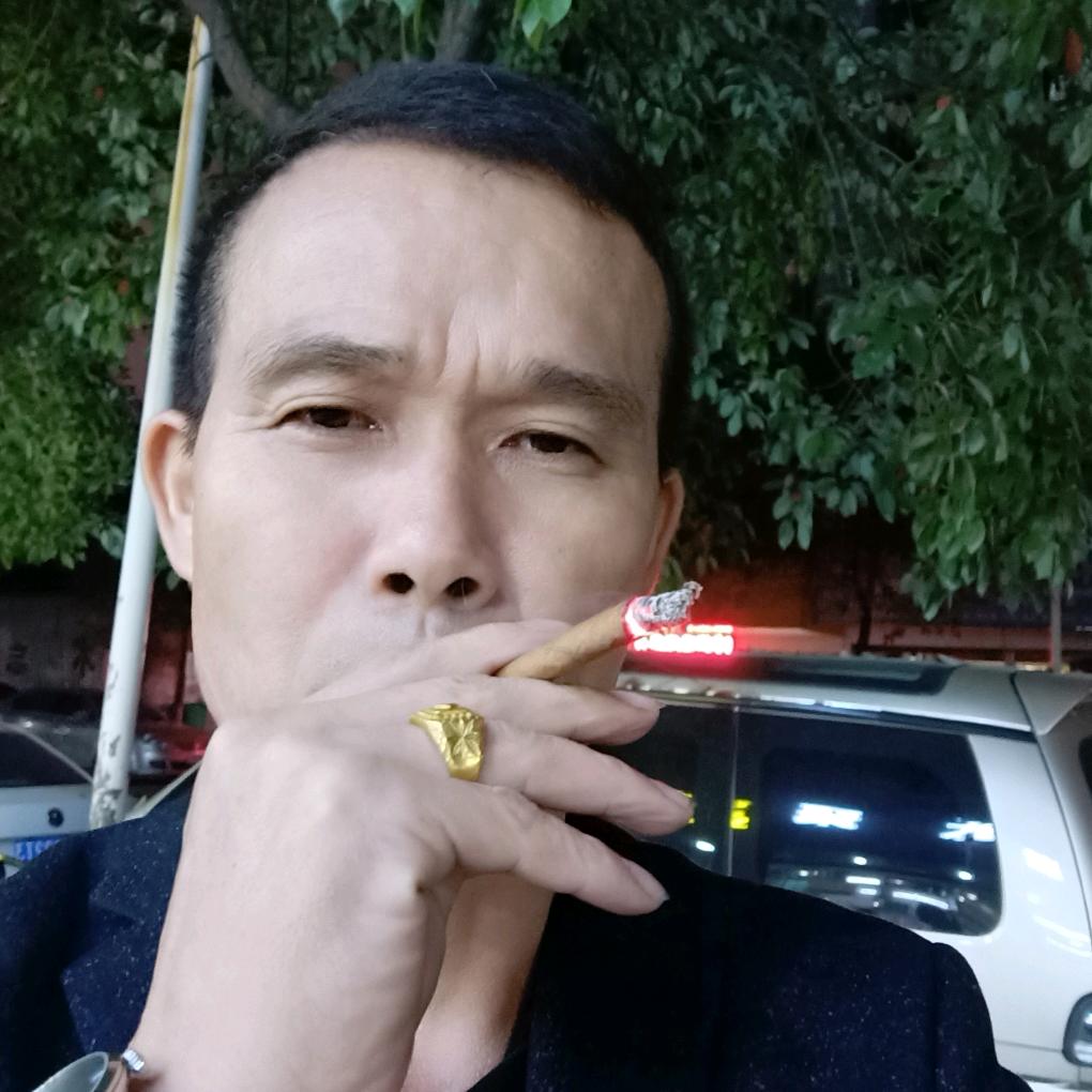 谢教！！孤独看星光~