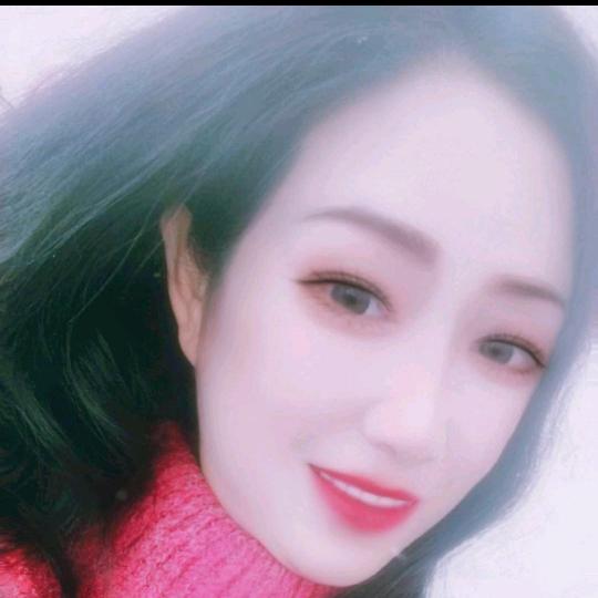 四张桌粘豆包小姜