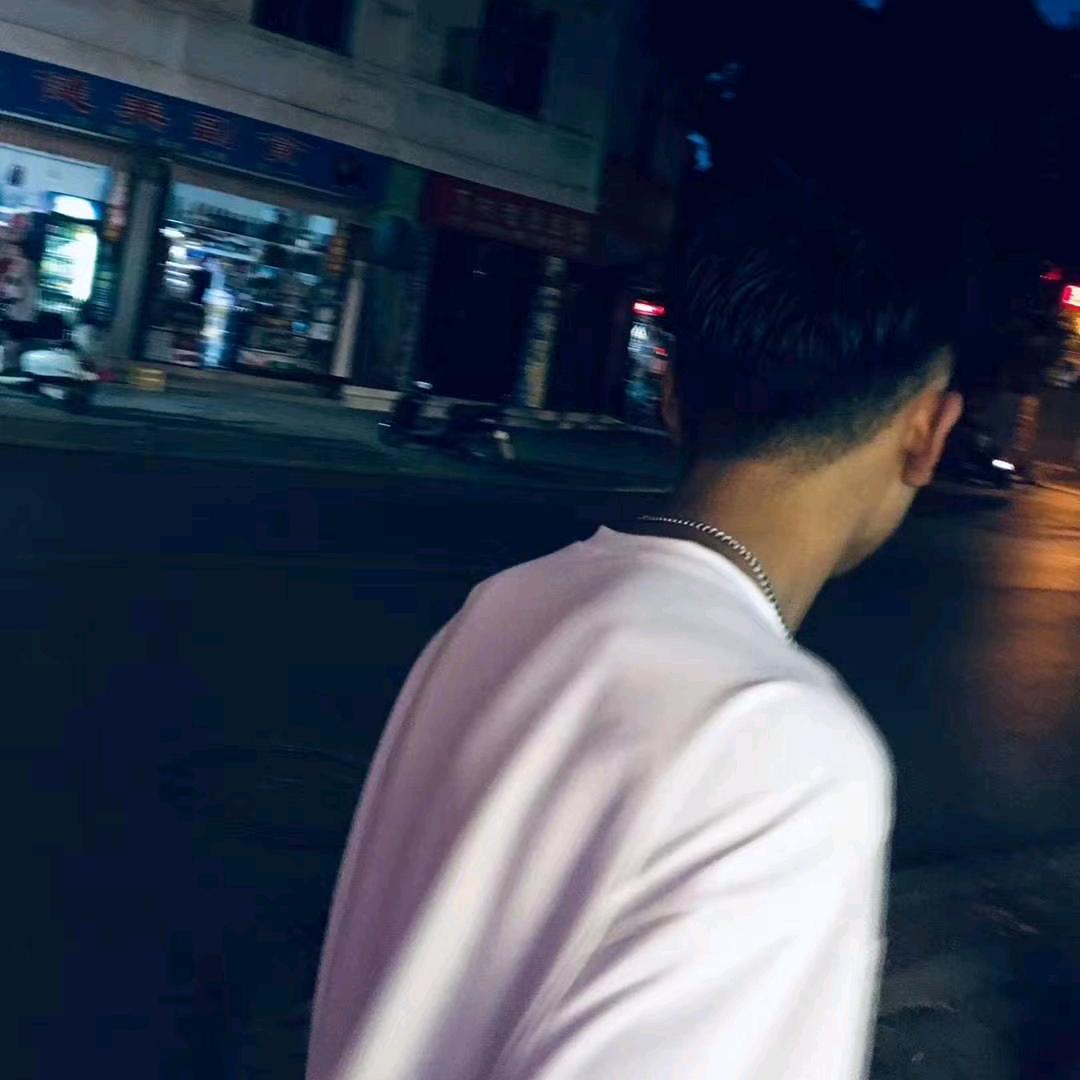 晓刘.