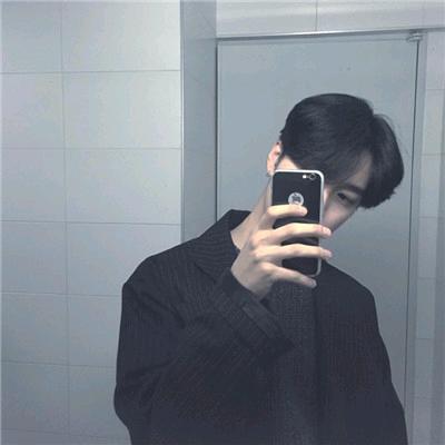 ★＆流年渲染了时光§