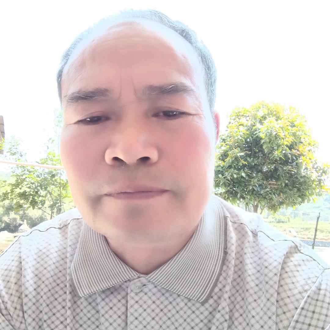 春满人间好，欢心笑语乐