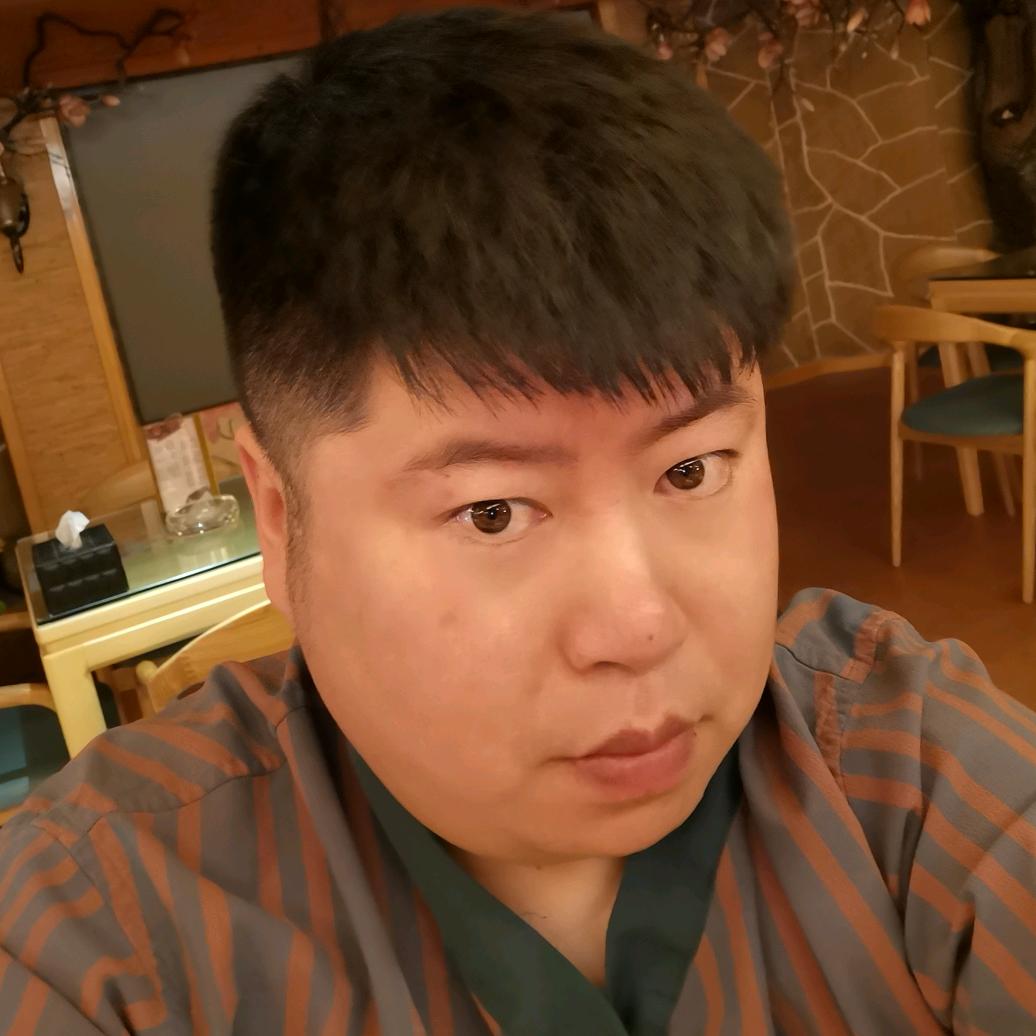 爱美食的（金威）
