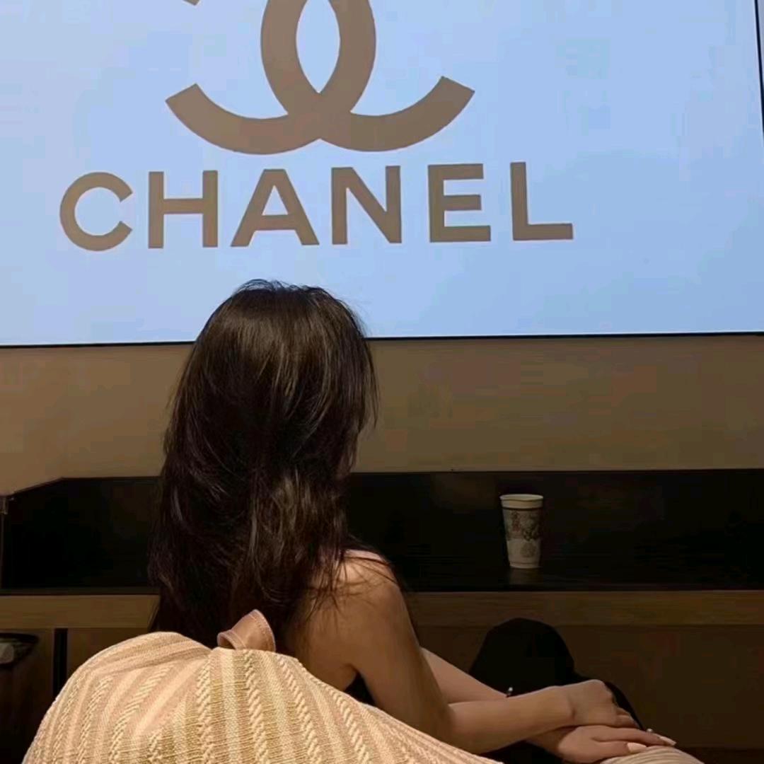 👑 Lucky Queen 🌻