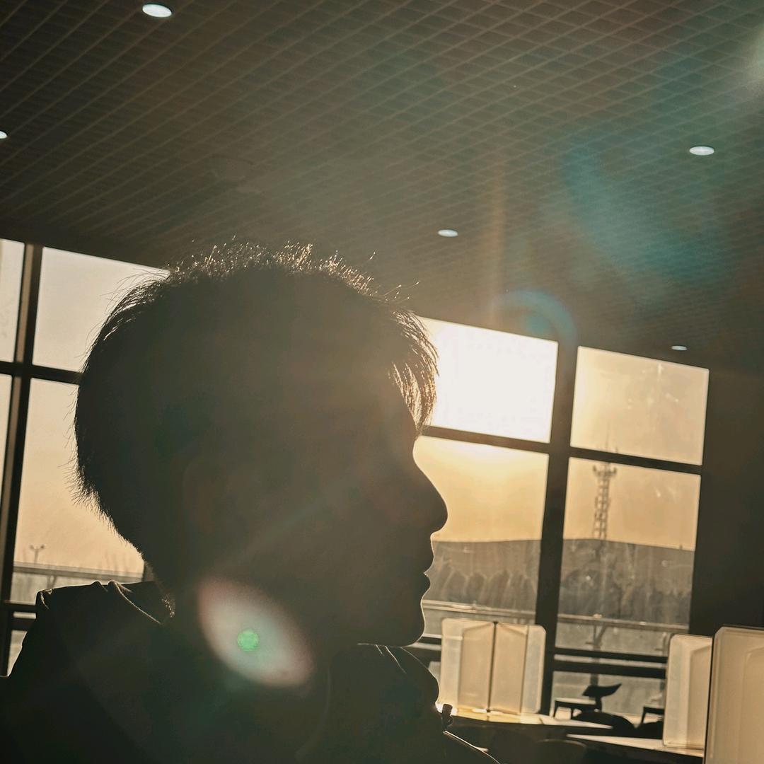 周诗涵✈️
