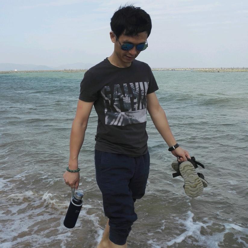 邱哥摆摊旅途