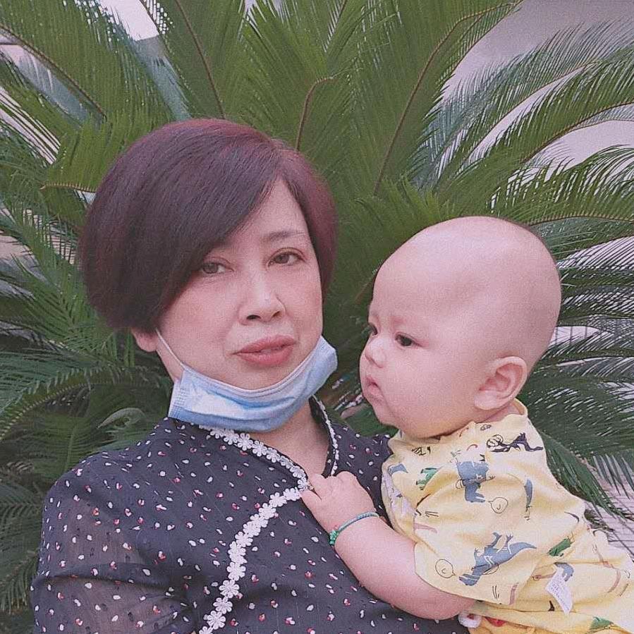 7088679537312  胡霞