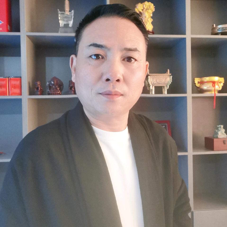 象峦文化创始人；柏汉先生