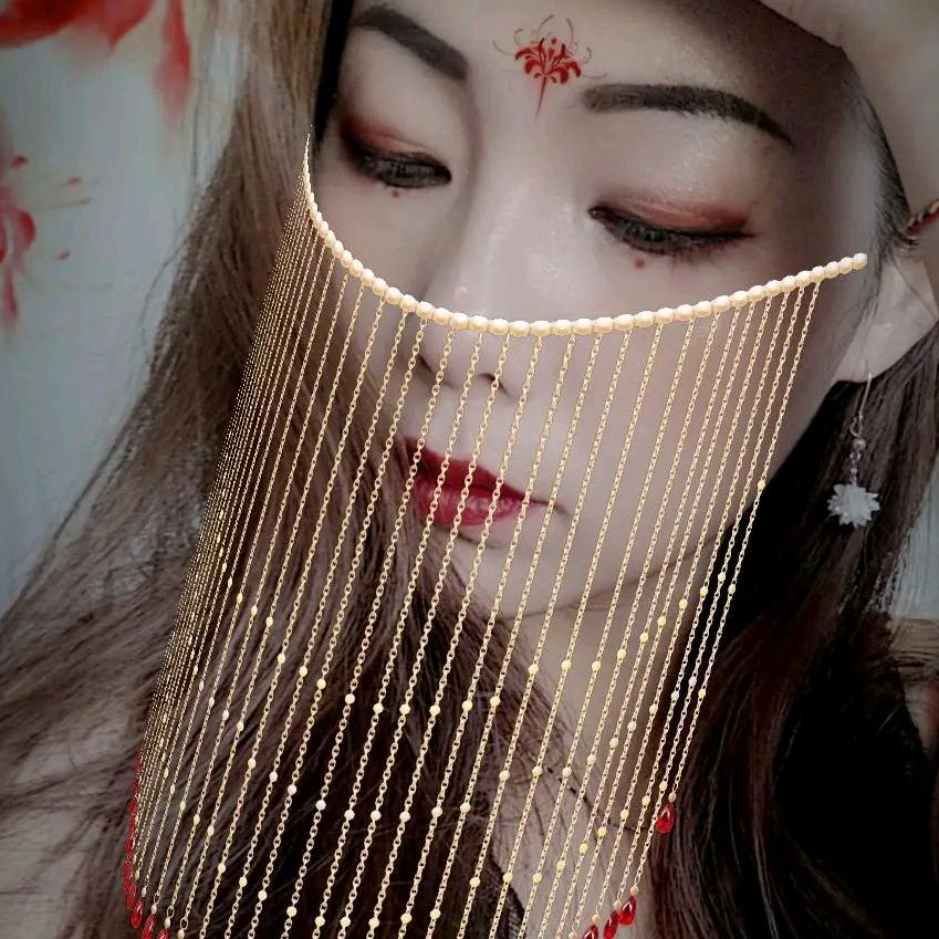 *张*