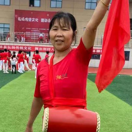 刘春英
