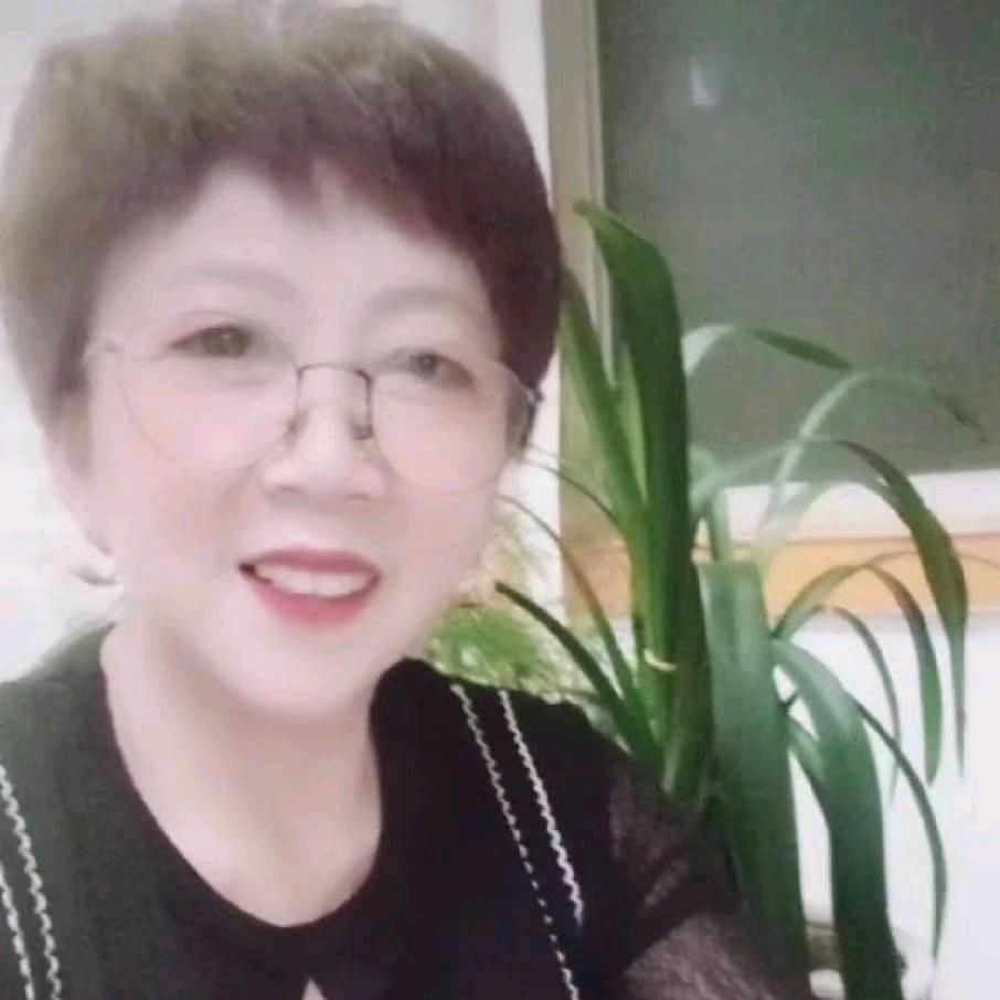 简爱(｡･㉨･｡)ﾉ
