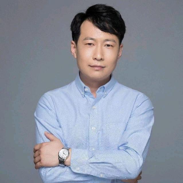 曼佐尼鹏哥