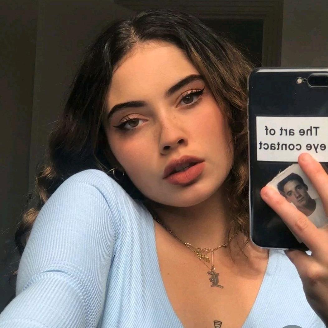 Bella
