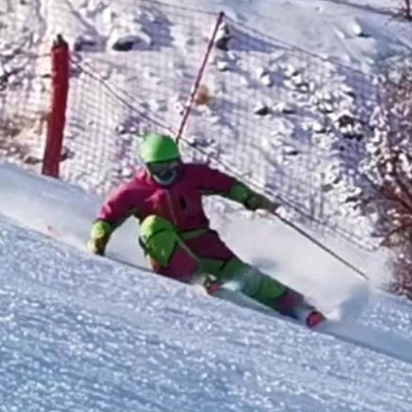 大魔怔♌纯粹滑雪（收徒，约课）