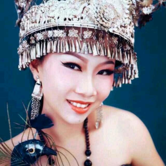 灿宝