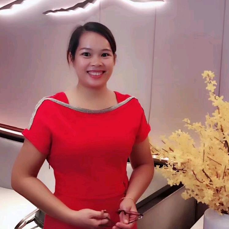 龙州稻香源大米批发老板娘