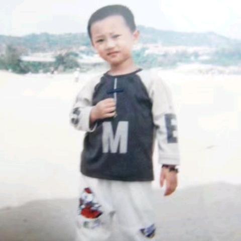 小关同学