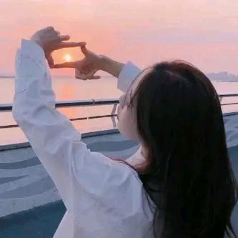 摘到月亮了吗🌙