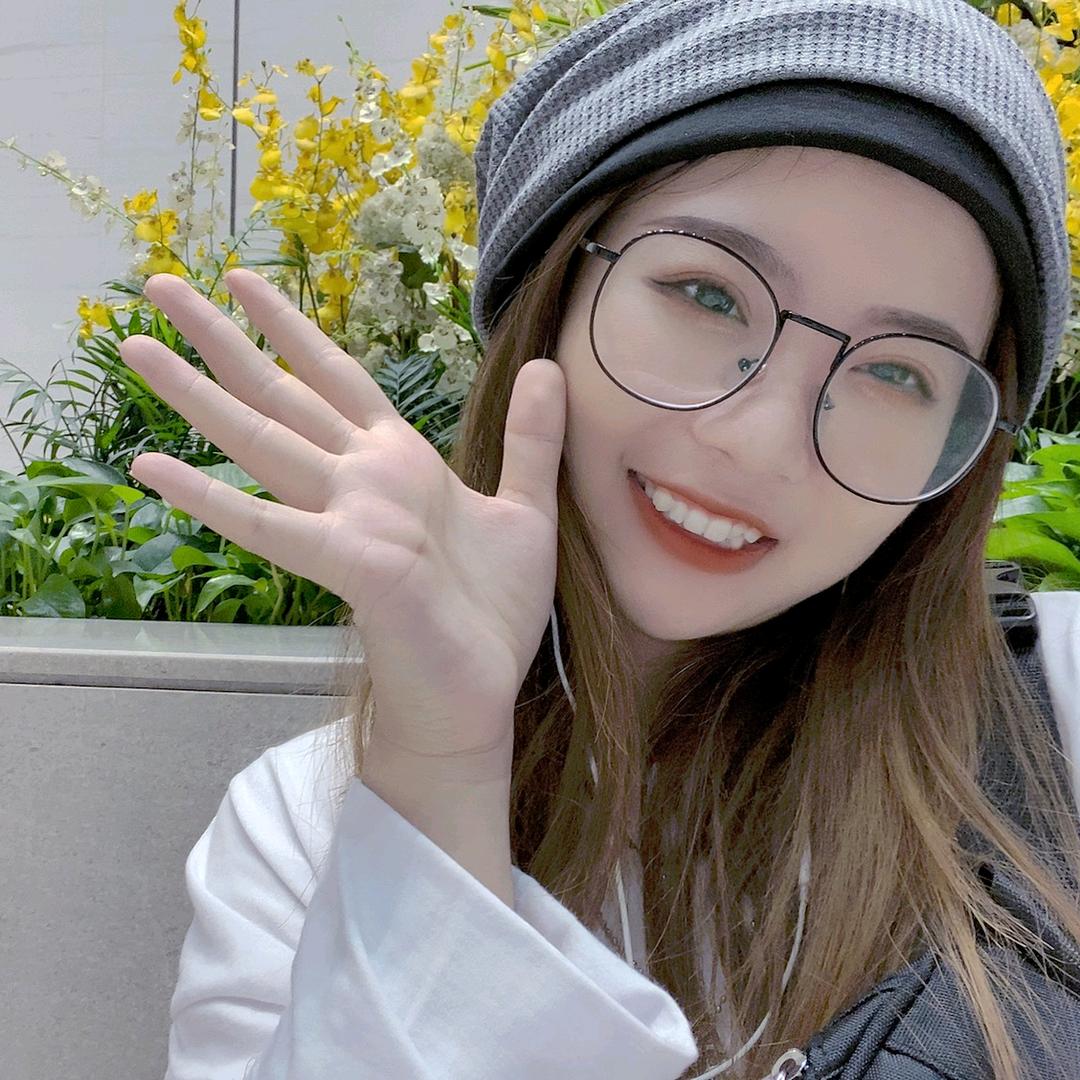 圆梦是个小短腿