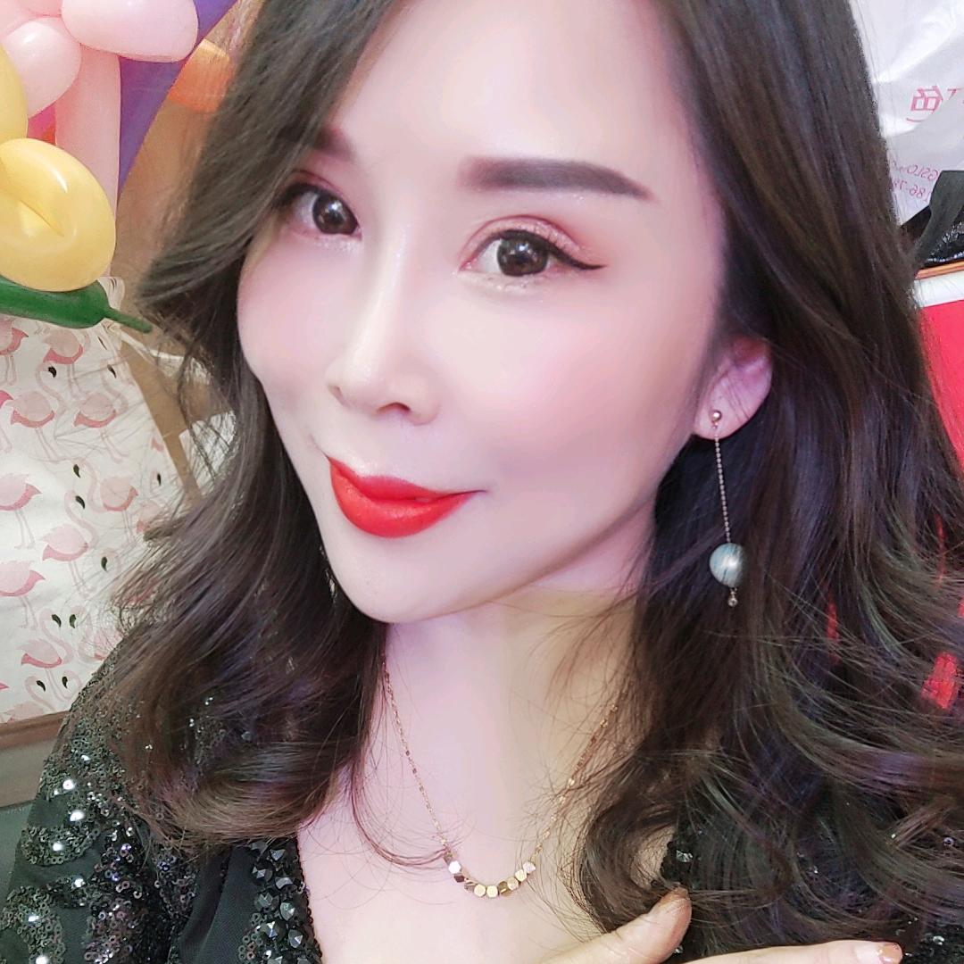 静儿: