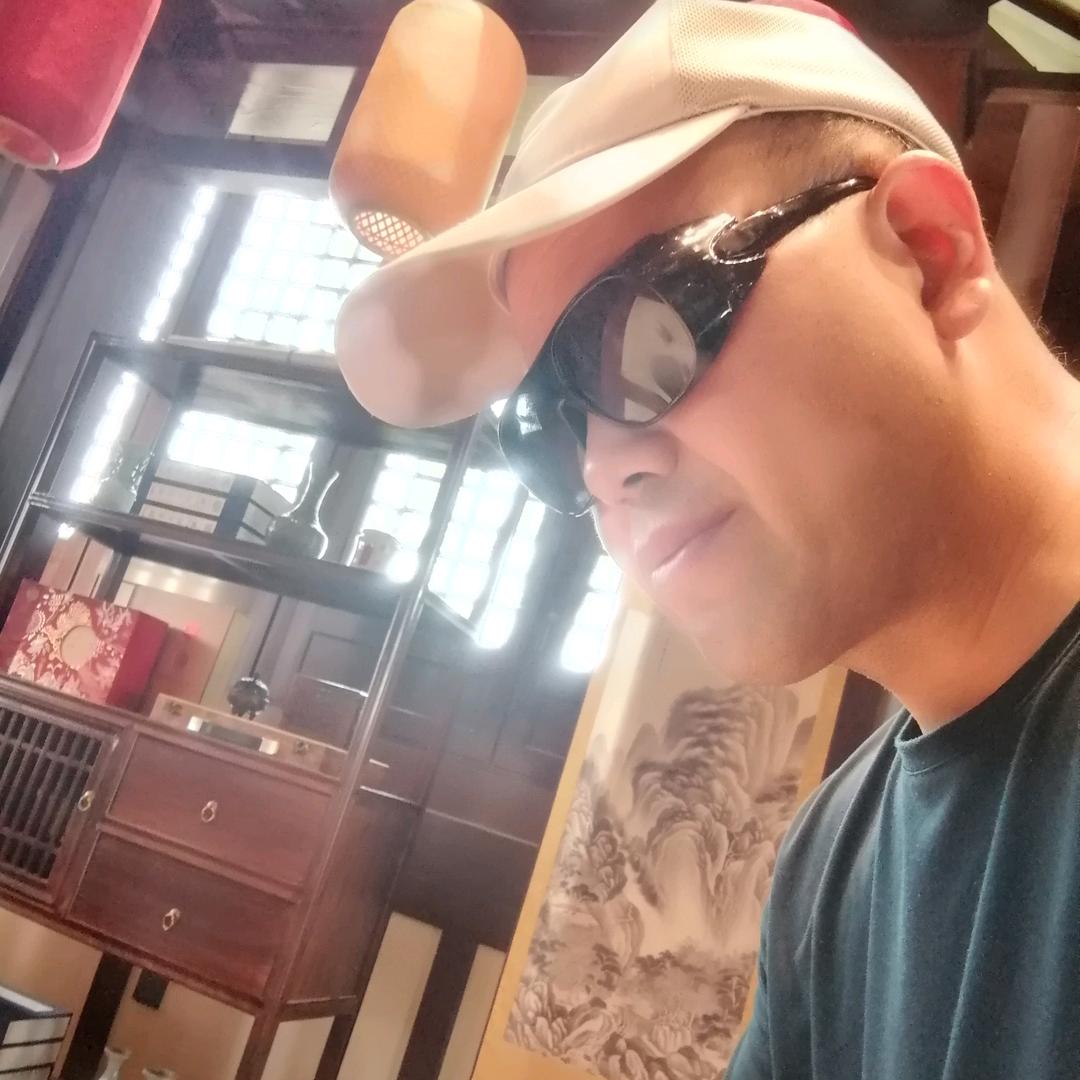 大春先生