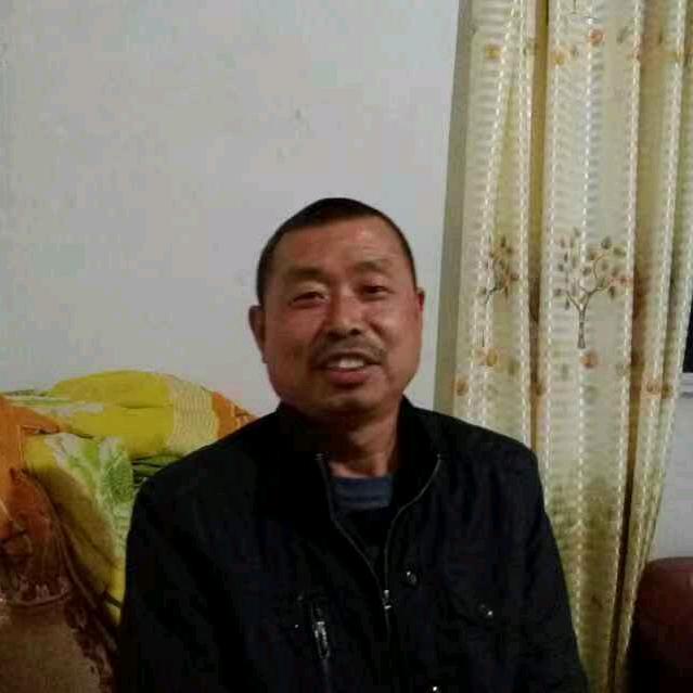 老年人是不识字的文化人