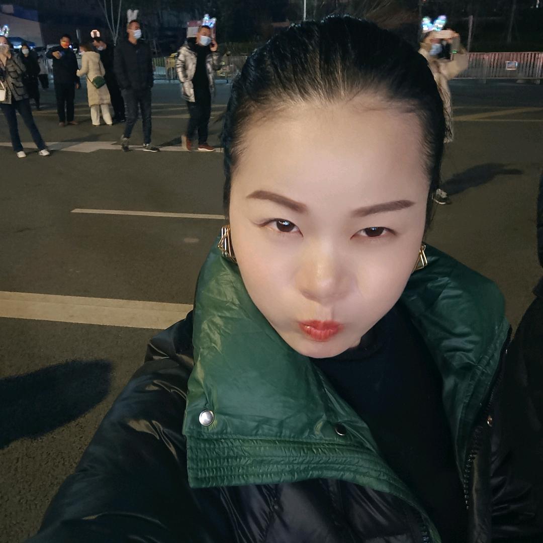 Tina（拒绝连赞）