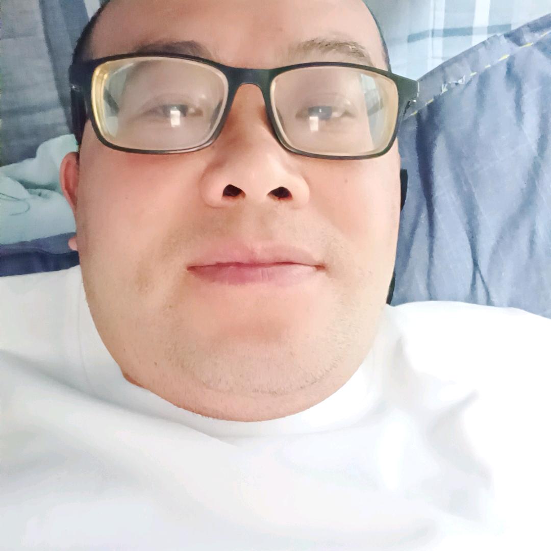 用户4352999697141