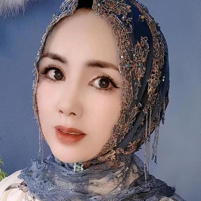 月儿帽子工厂