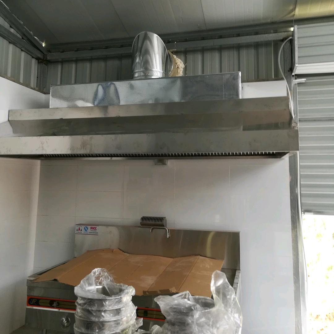 @诚信赢天下凤凰厨房油烟设备加工安装有限