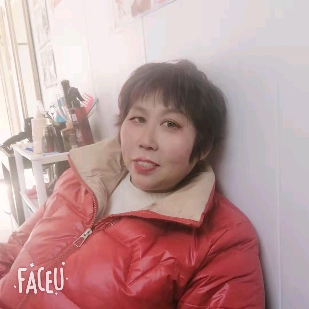 瞿美萍