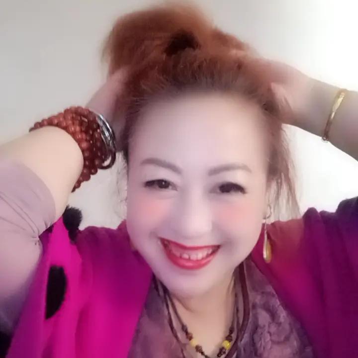 梅梅红火（开播筹备中:):不定时开直播
