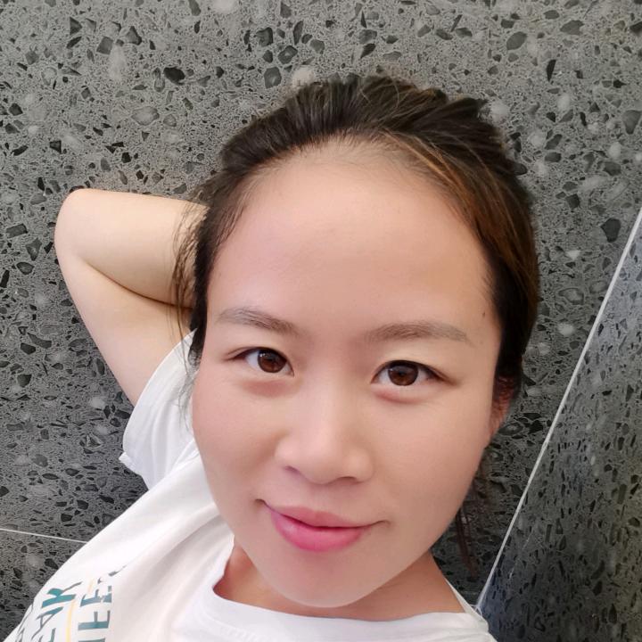 琳子亮肤泥膜