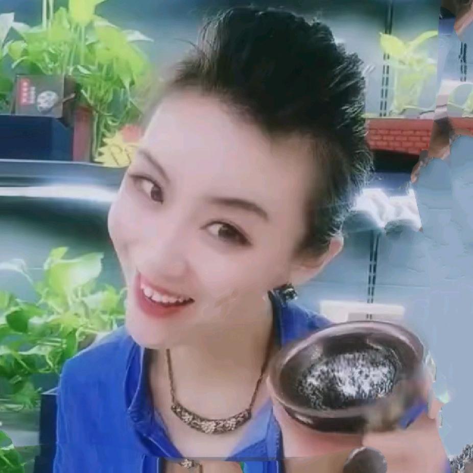 🍀带财李李(准备开播啦)