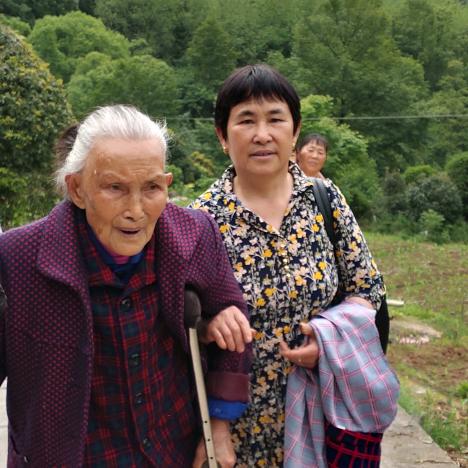 幸福姐《19：00左右开播》