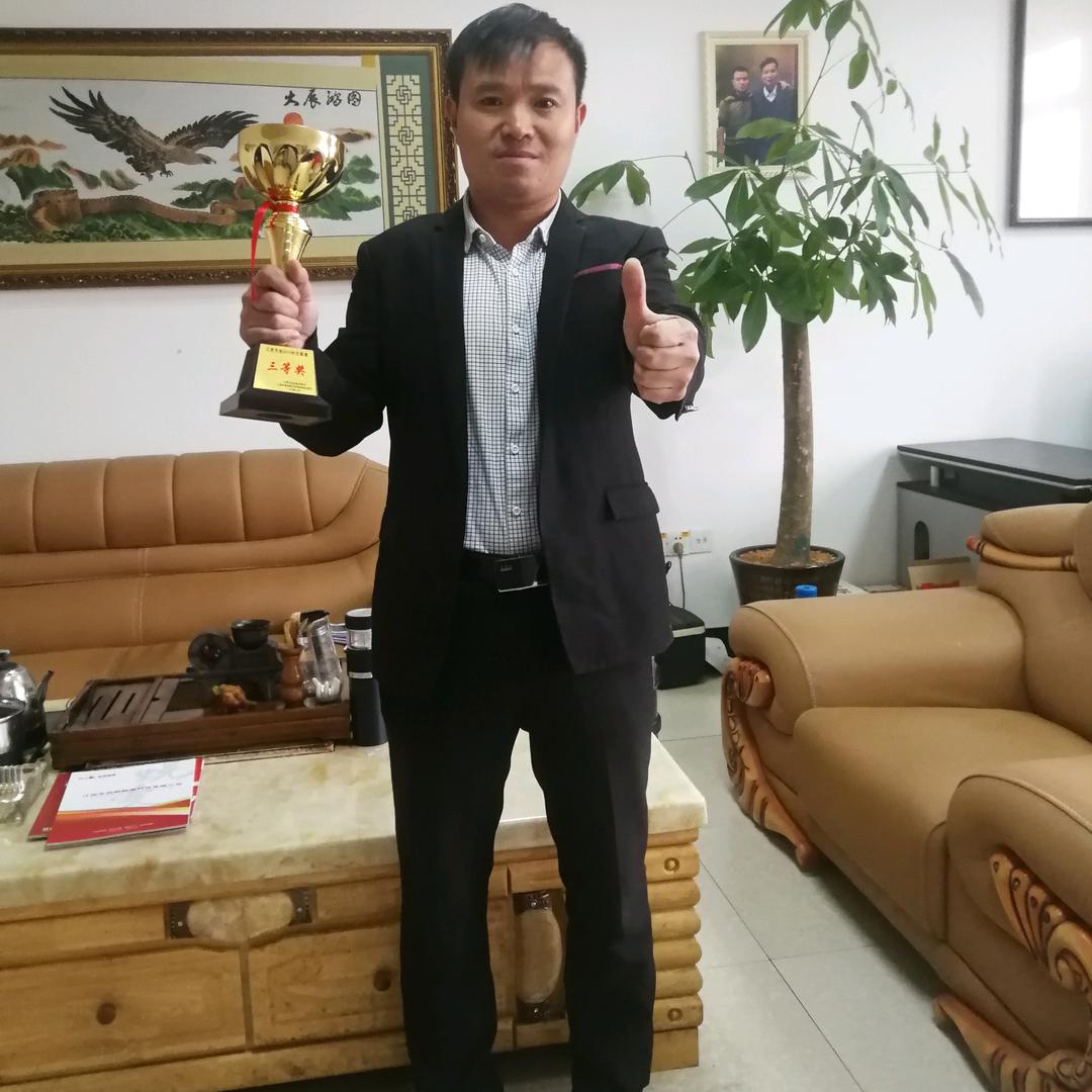 翔龙马宗申芯能管式三轮车驻车低速锂电