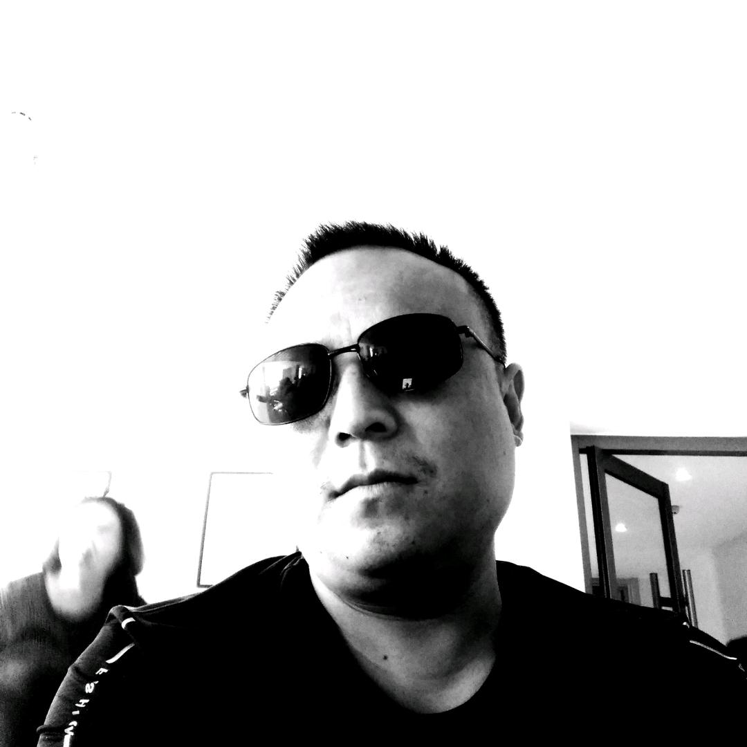 不经历风雨怎会见彩虹