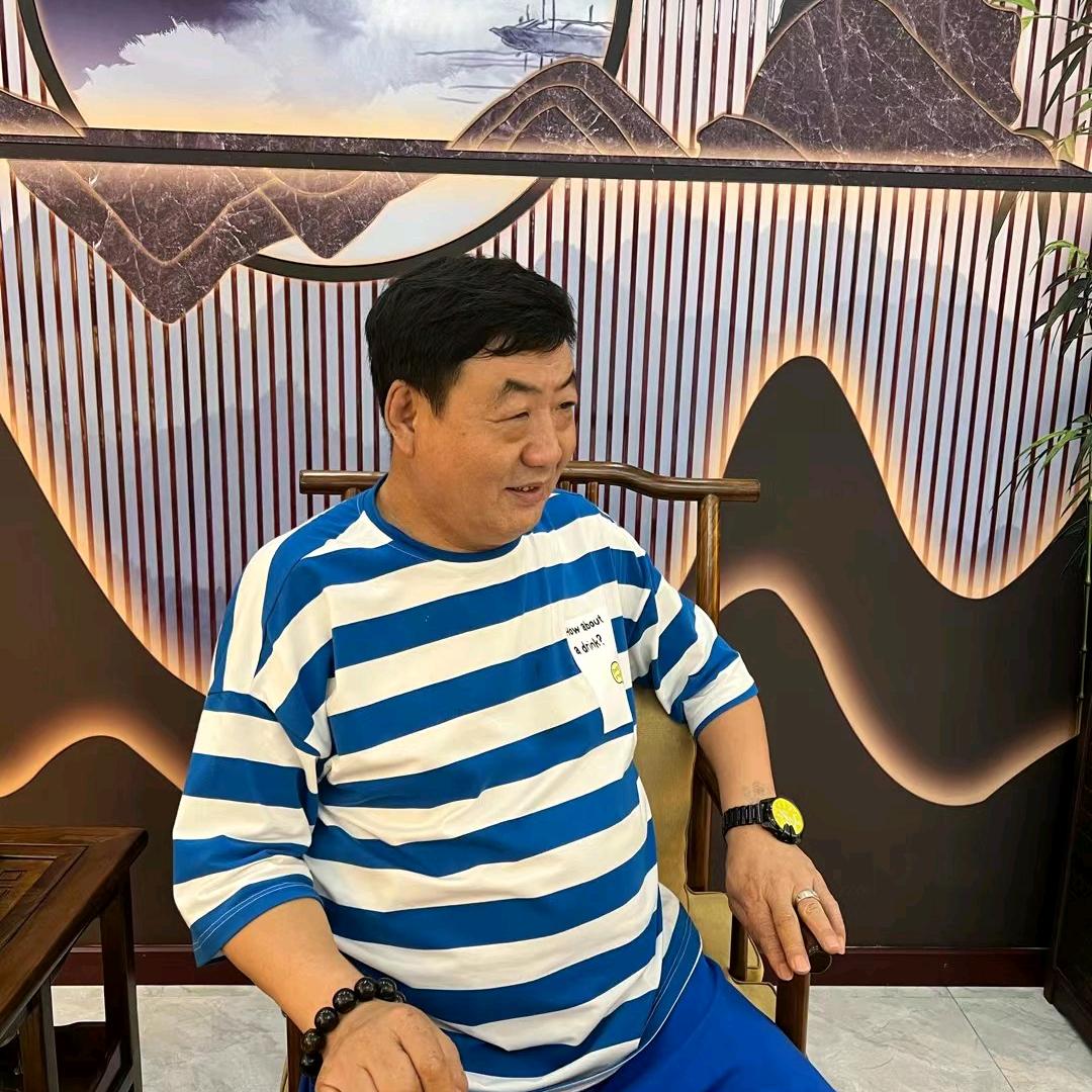低调哥