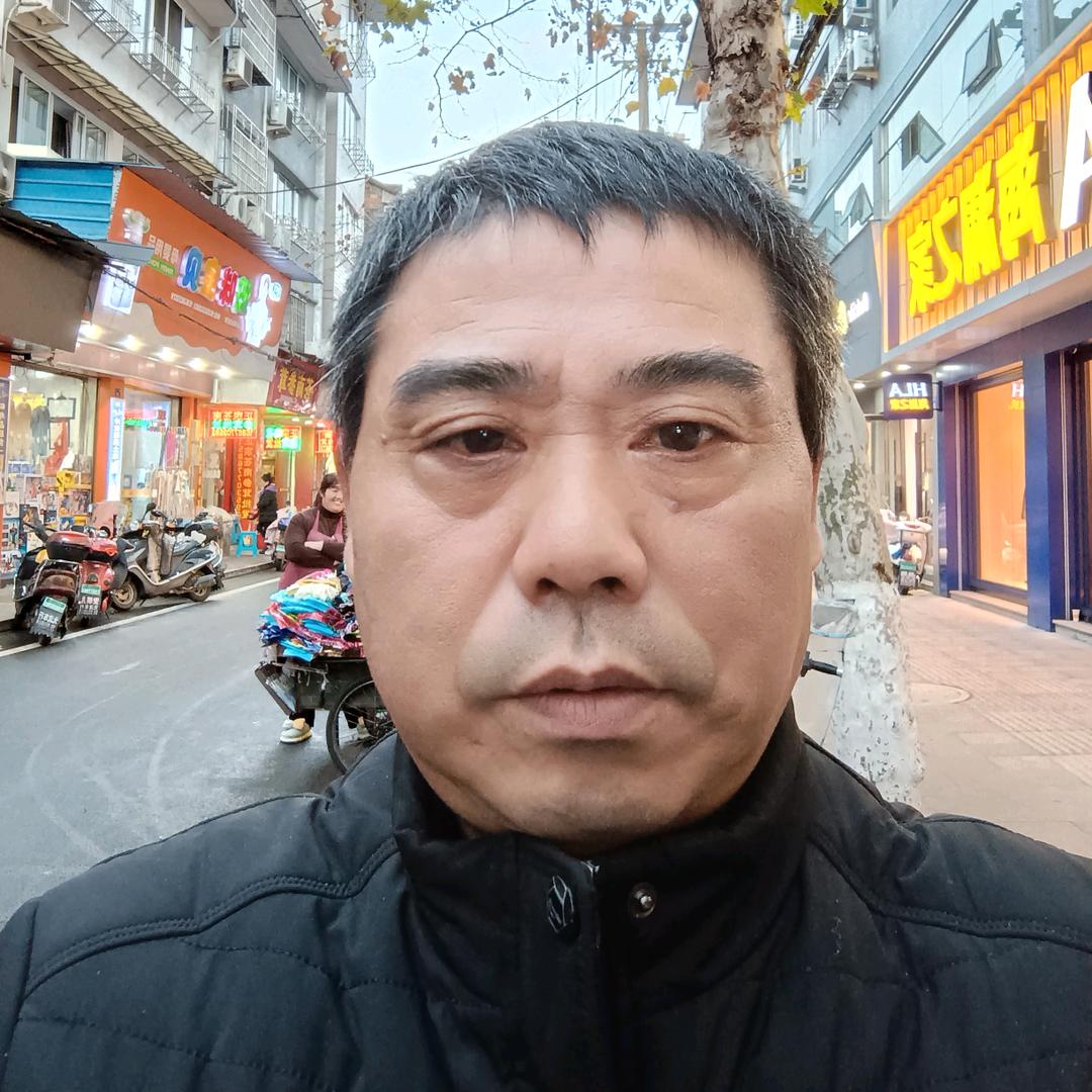 涂先爱，是小号不开播。